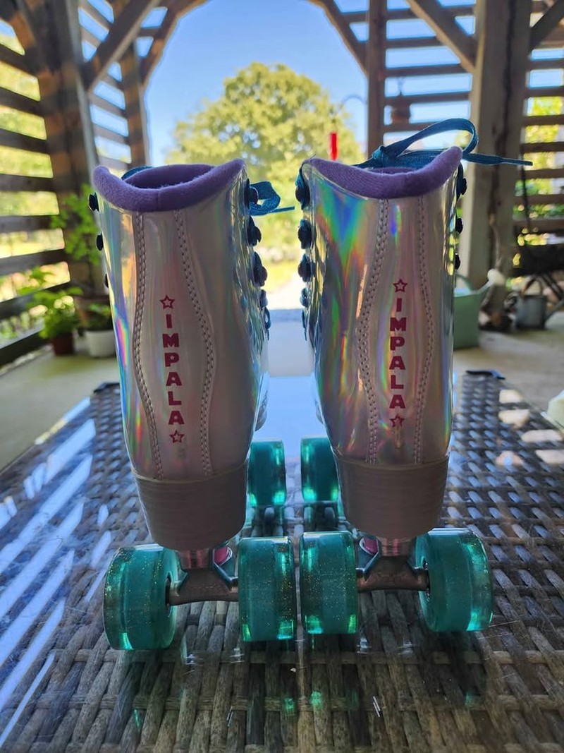 Impala Rollerskates Girl's Impala Quad Skate (Big Kid/Adult)