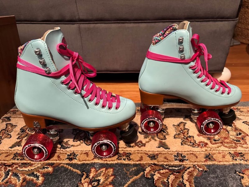Moxi Beach Bunny Roller Skates